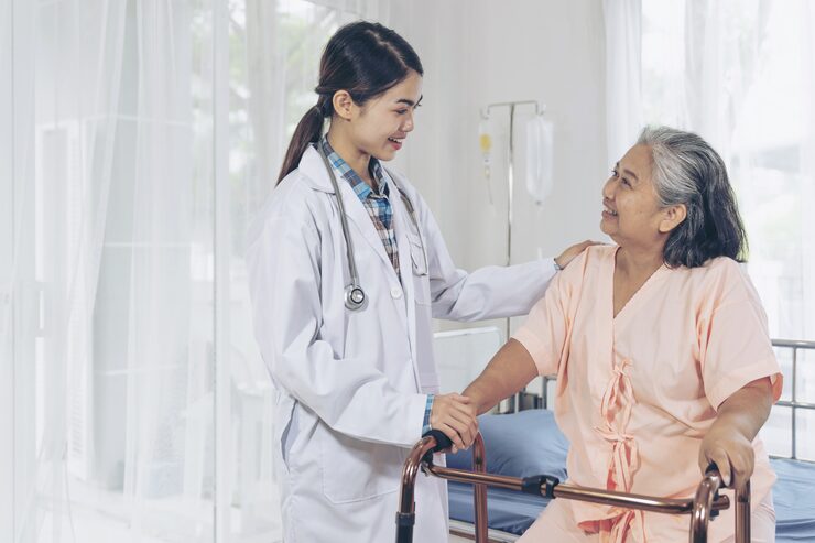 http://doctor-are-well-good-taken-care-elderly-patients-hospital-bed-patients-feel-happiness-medical-healthcare-concept_1150-21713