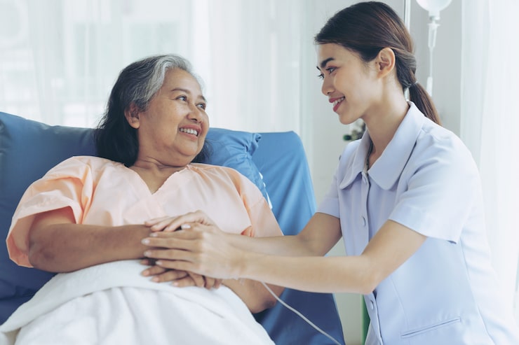 http://nurses-are-well-good-taken-care-elderly-woman-patients-hospital-bed-patients-feel-happiness-medical-healthcare-concept_1150-21696